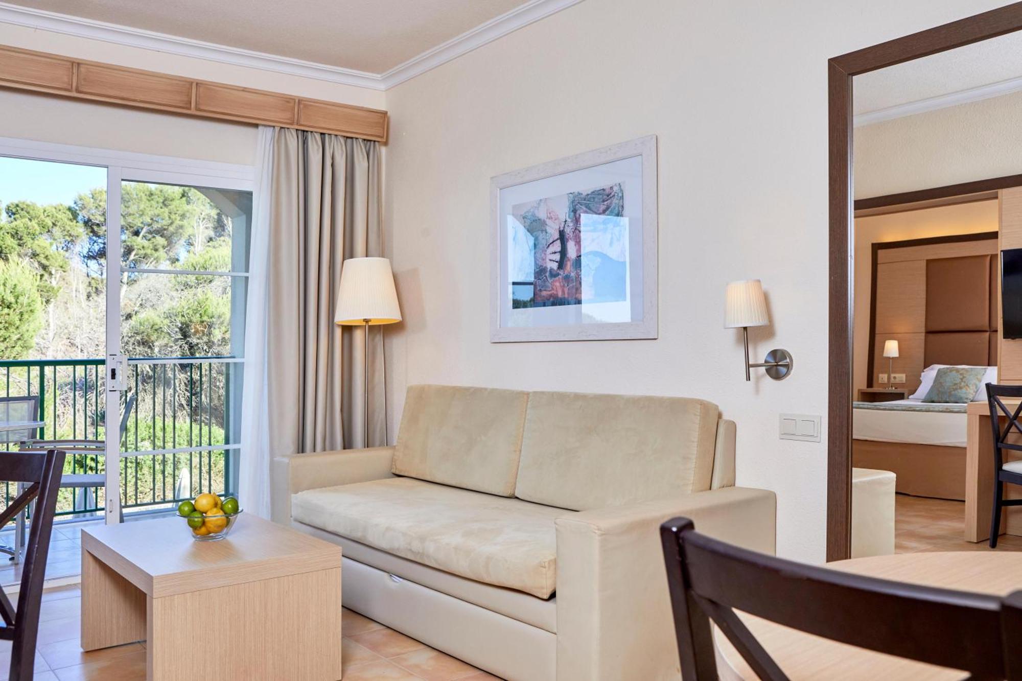 Suite con 1 Camera da Letto e Vista Mare Laterale