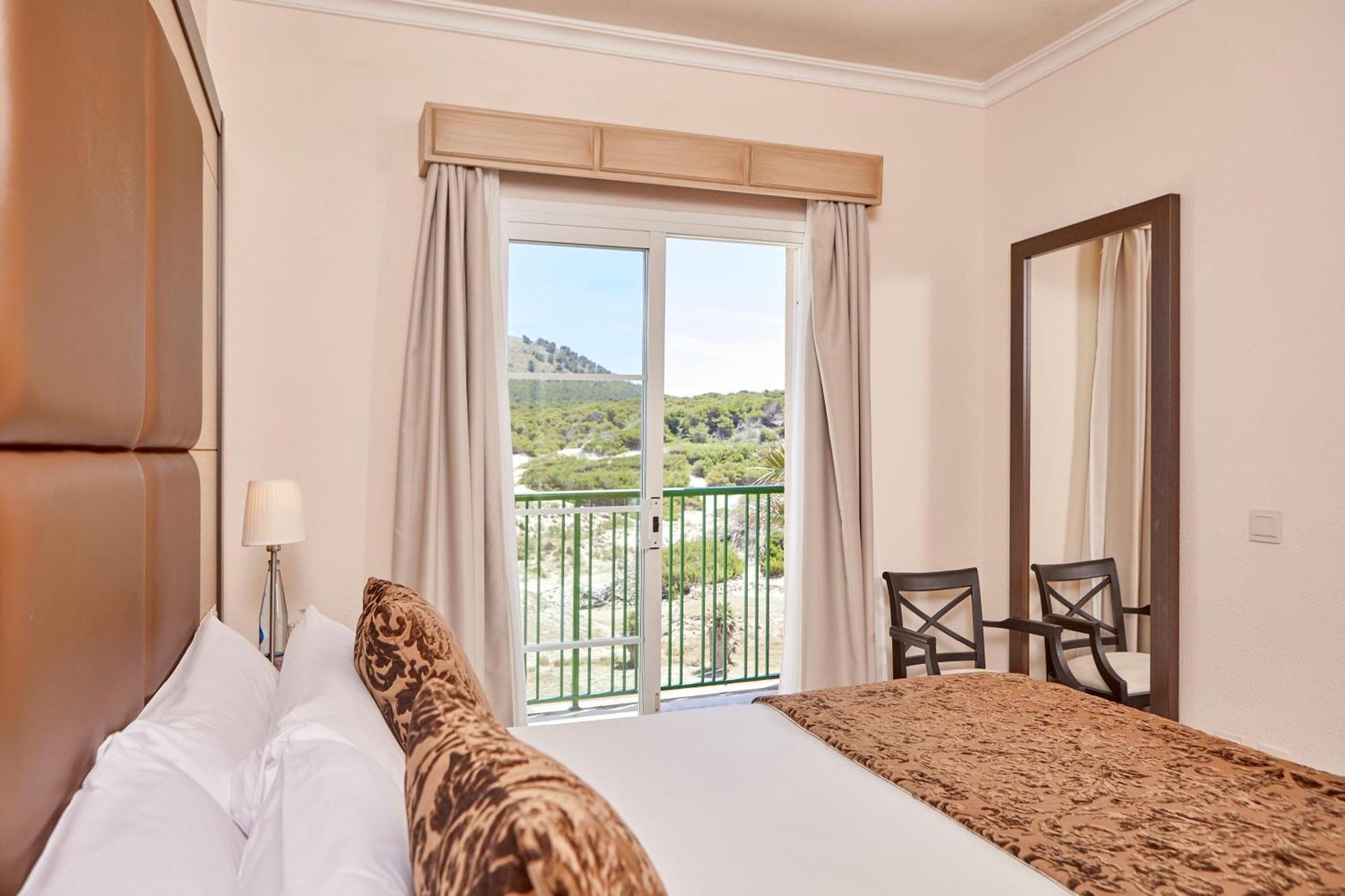 Suite Attico con 1 Camera da Letto e Vista Mare Laterale